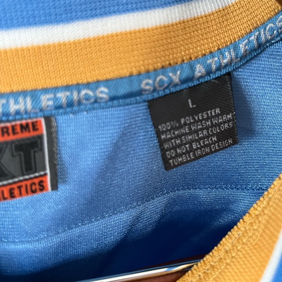 Football jersey, adult size large, light blue with yellow and white trim - Picture 3 of 8